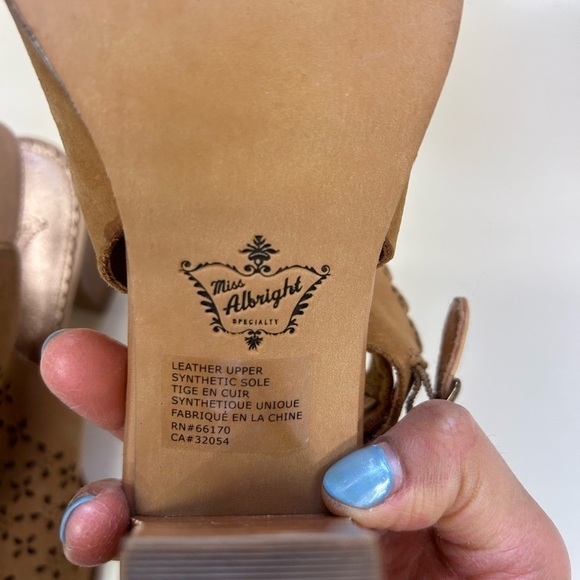 Miss Albright Peep Toe Sling Back Sandals - Picture 4 of 9